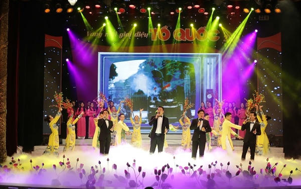  “Vang mãi Giai điệu Tổ Quốc 2019” ngợi ca Chủ tịch Hồ Chí Minh