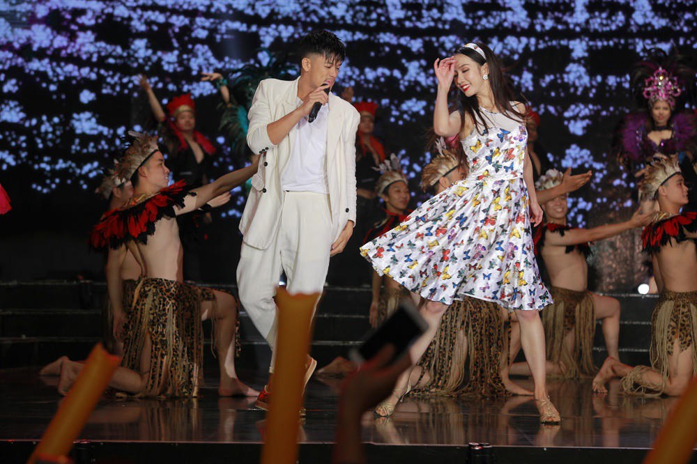   Countdown 2019: “Vũ khúc ánh sáng”- khoảng khắc đón chào năm mới