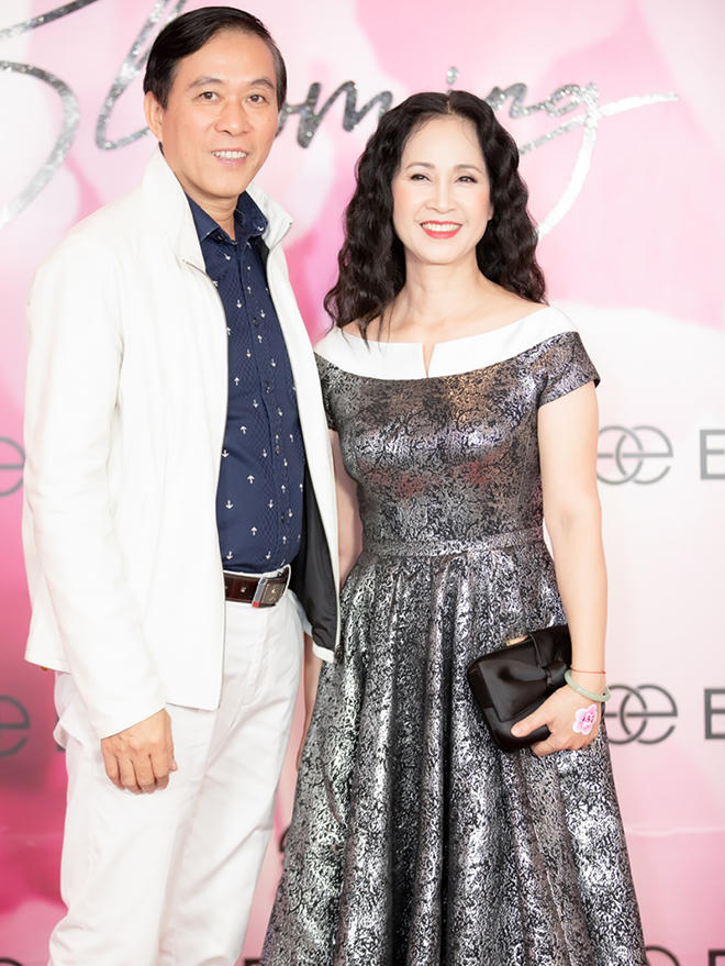 Hoa hậu Thu Thảo và các sao cùng “kể chuyện” thời trang