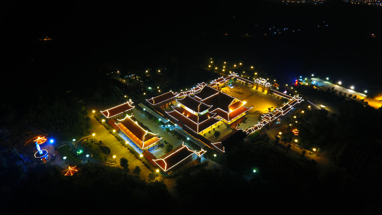 Những ngôi chùa cổ ngàn tuổi hút khách thập phương thời @