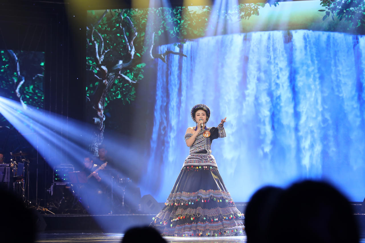 Lương Hải Yến tiếp tục tỏa sáng ở đêm thi thứ 2 Sao Mai 2019