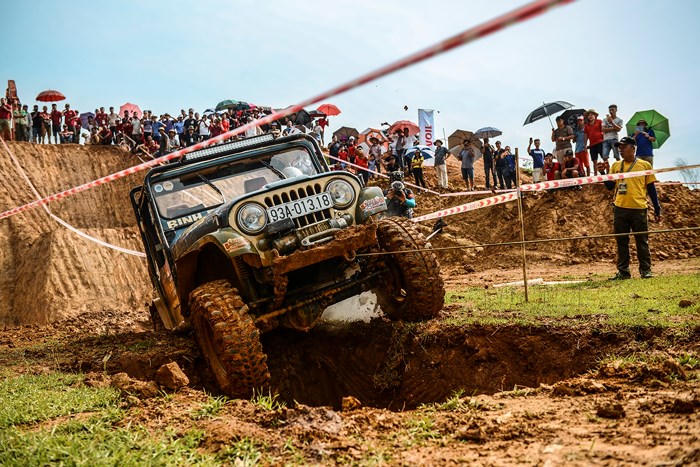 Hàng chục nghìn người tham gia “Đua xe ô tô, mô tô địa hình“