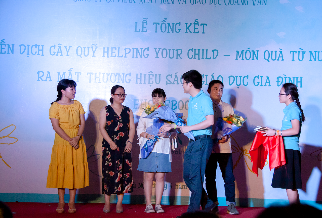 Trao tặng miễn phí 20 nghìn cuốn sách về nuôi dạy con