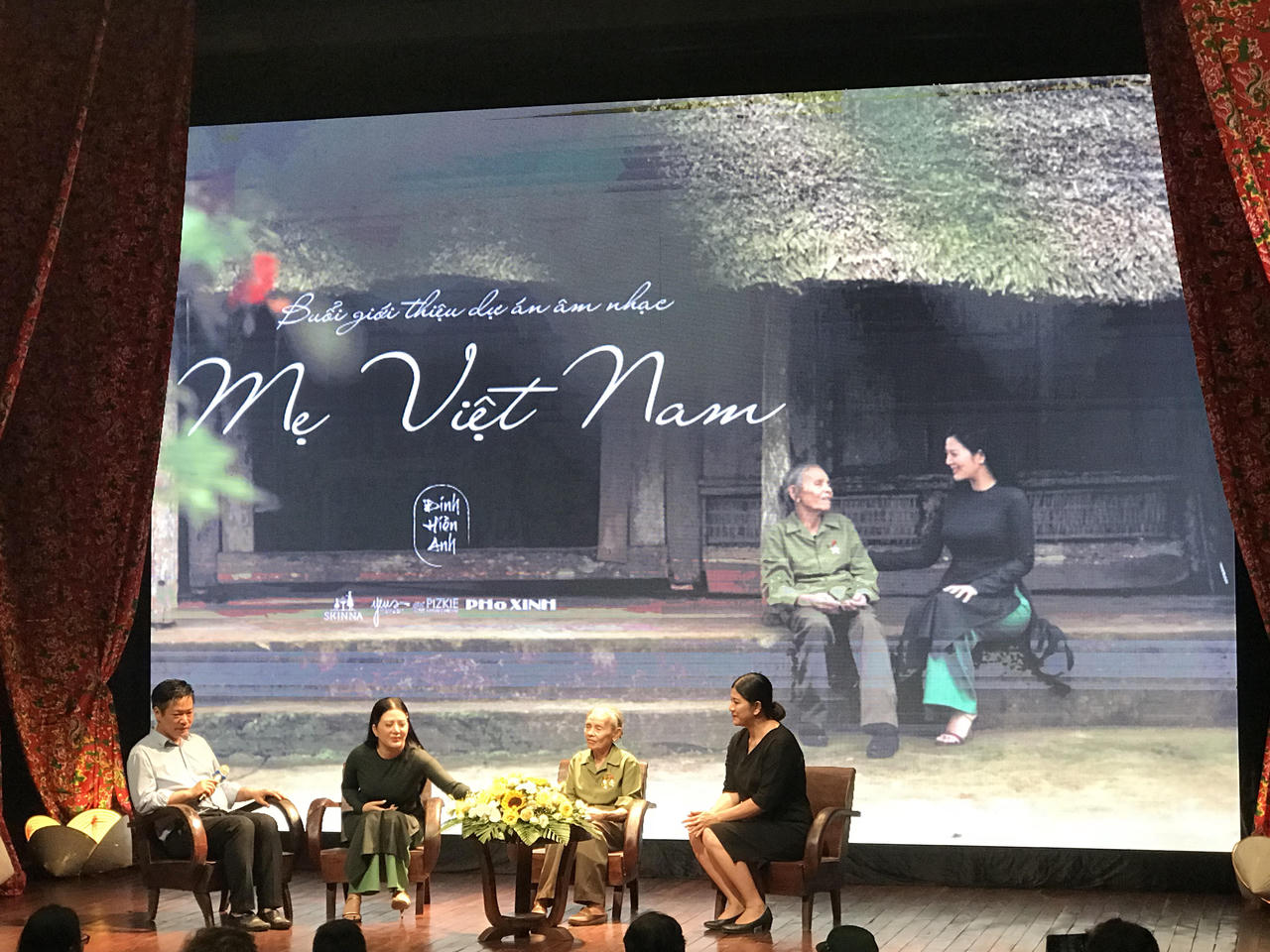 'Mẹ Việt Nam' ra mắt trong dịp lễ lớn của dân tộc