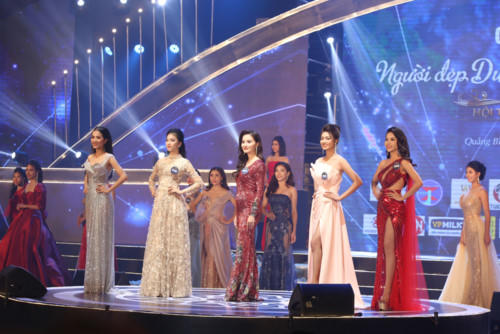 Trần Ngọc Huyền đăng quang Người đẹp Du lịch Quảng Bình 2019