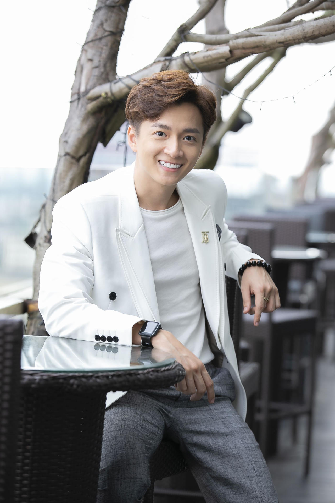 MV Truyền Thái Y của Ngô Kiến Huy thắng lớn, đạt gần 22 triệu view