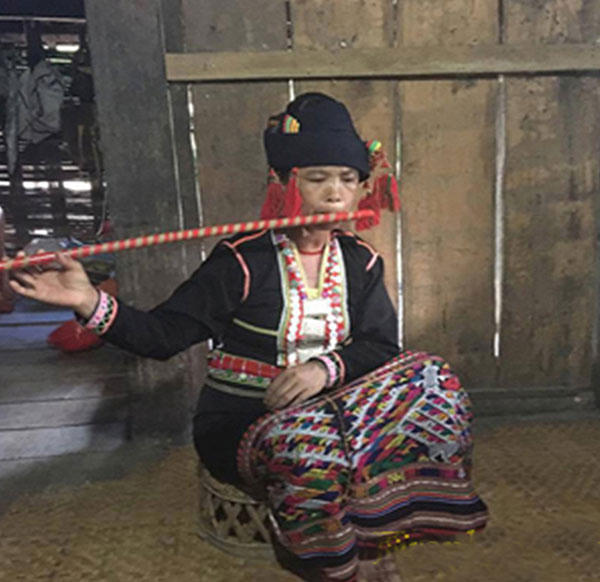 Âm nhạc của người Khơ Mú ở Nghệ An và Điện Biên