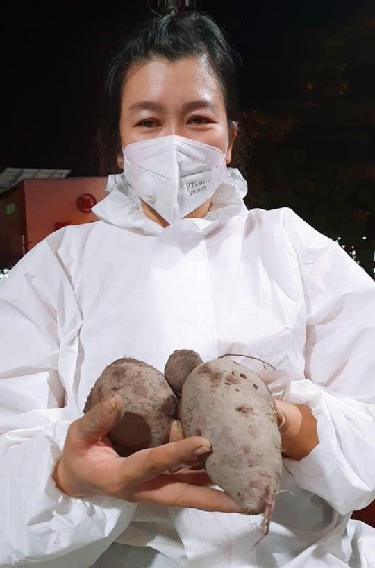 Những tấm lòng vàng của người dân Việt Nam trong đại dịch