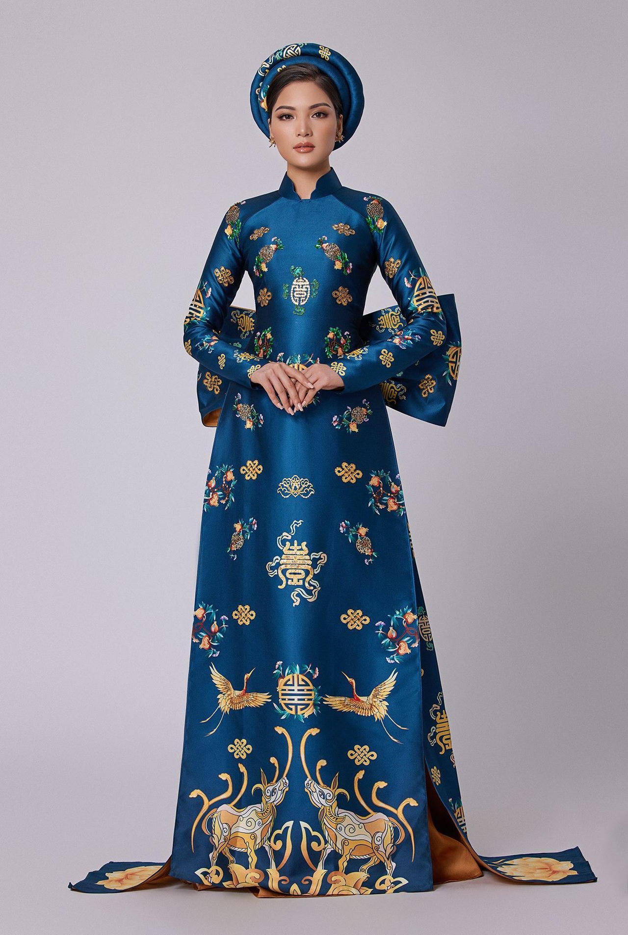 Áo dài độc đáo sẽ xuất hiện tại Miss Earth 2021