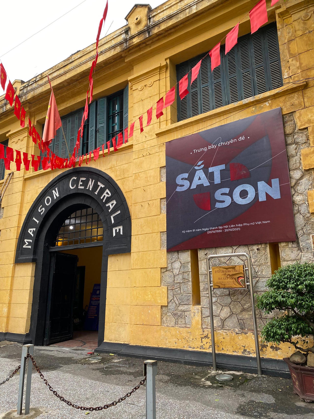  “Sắt- Son” tôn vinh, ngợi ca những người phụ nữ Việt