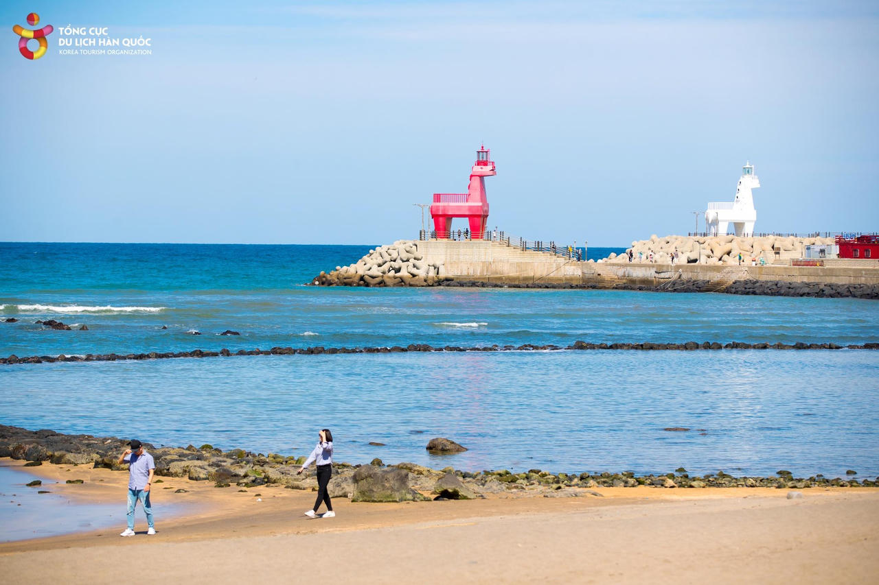 Các nước đẩy mạnh hoạt động văn hóa thu hút du khách Việt