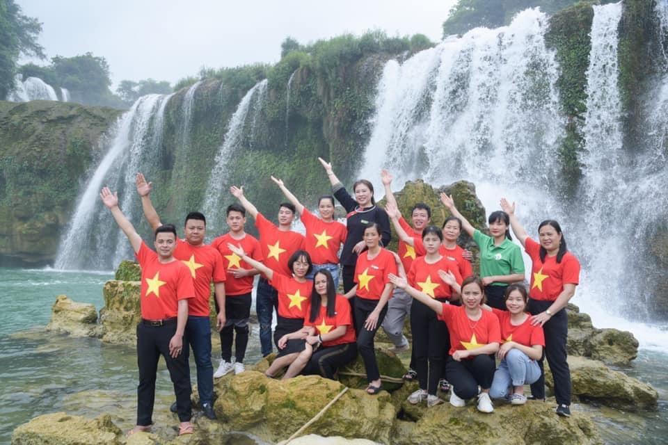 Lễ hội du lịch Thác Bản Giốc 2022 - 'Mái tóc tiên' bồng bềnh bên triền núi