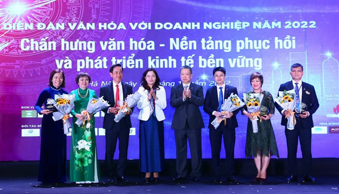 “Chấn hưng Văn hóa - nền tảng phục hồi và phát triển kinh tế bền vững”