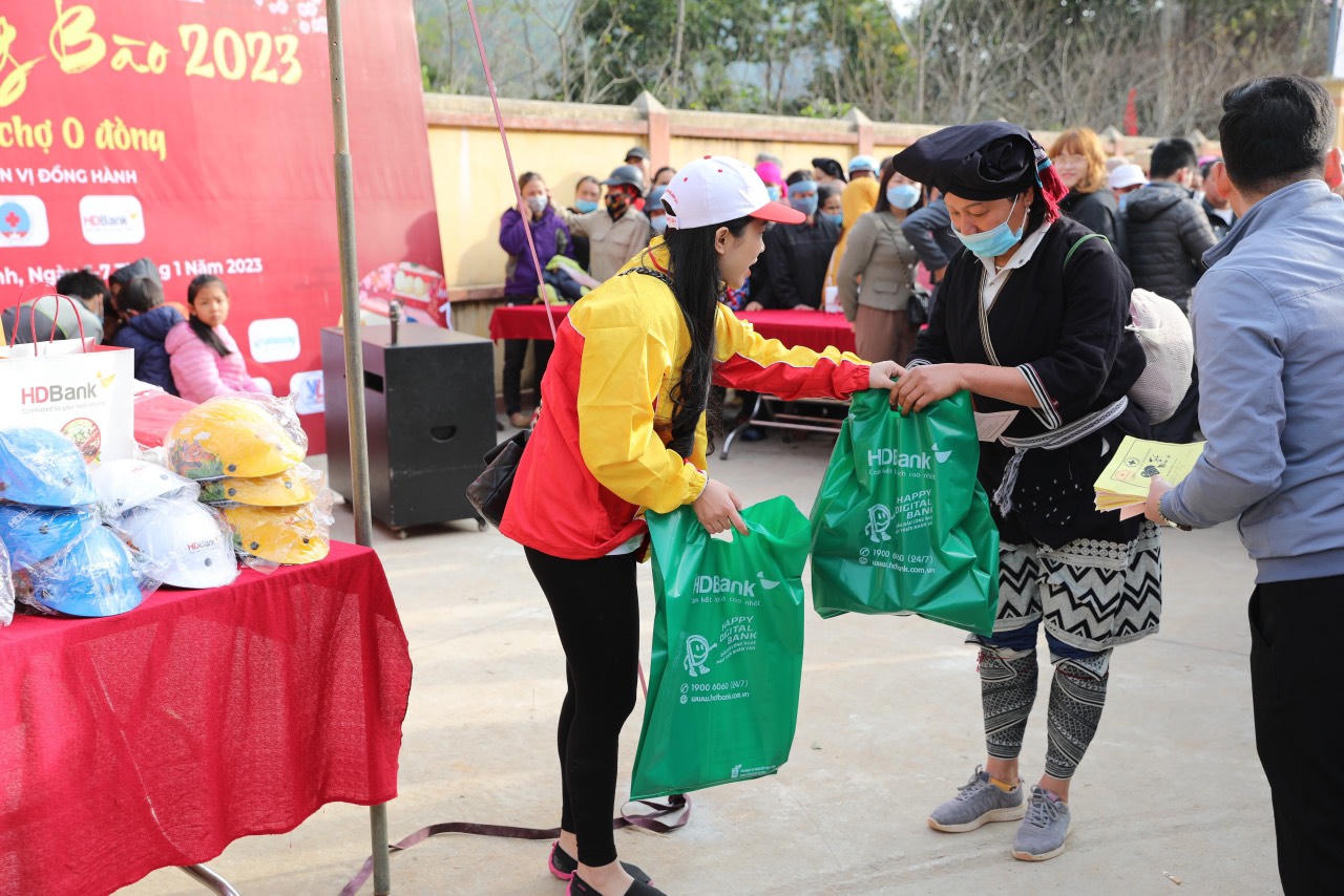 Nhiều hoạt động nhân ái tại “Tết đồng bào 2023"