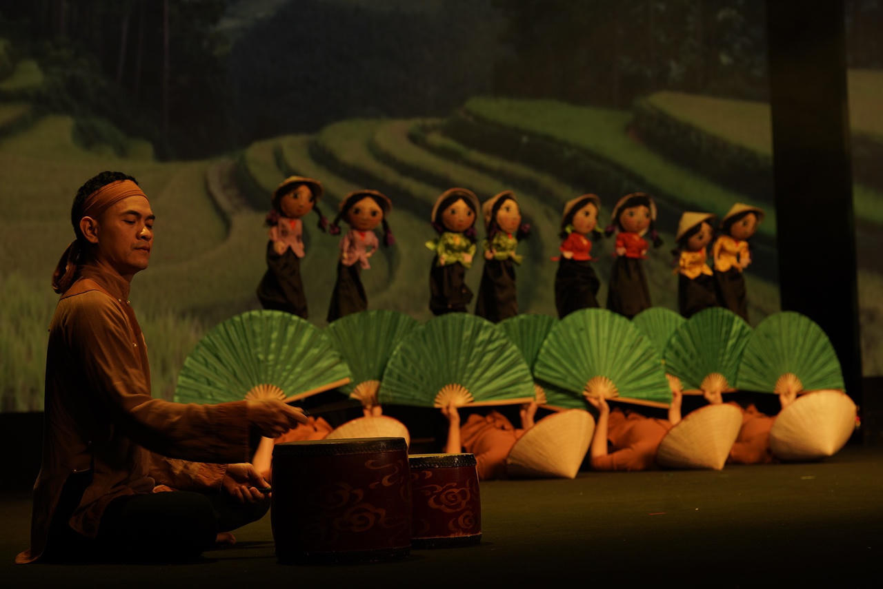 Đạo diễn Lê Quý Dương dựng “Mơ Rồng” tham dự Đại hội Sân khấu Thế giới