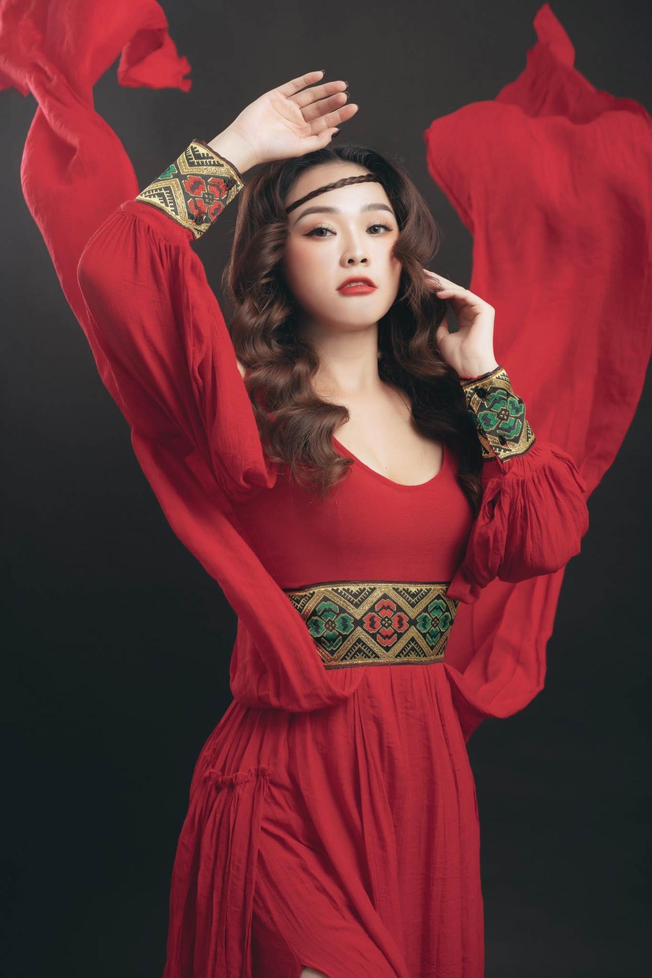 Sao Mai Diệu Thúy làm mới lạ “Tình em”