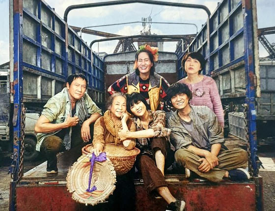 NSƯT Thanh Quý vào vai người mẹ chồng khắc khổ trong xóm trọ tồi tàn