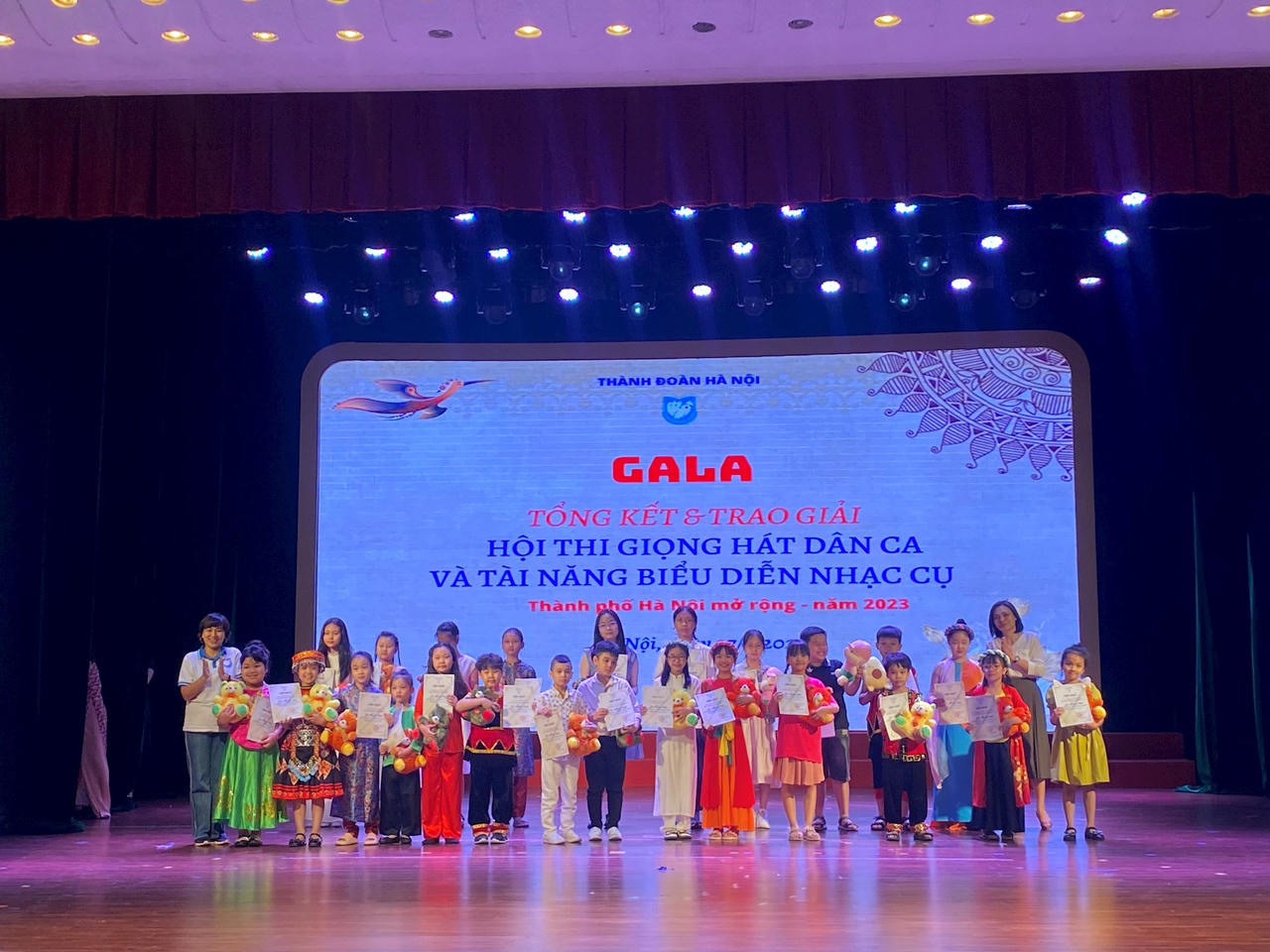  120 tiết mục tại Hội thi giọng hát dân ca và tài năng biểu diễn nhạc cụ dân tộc