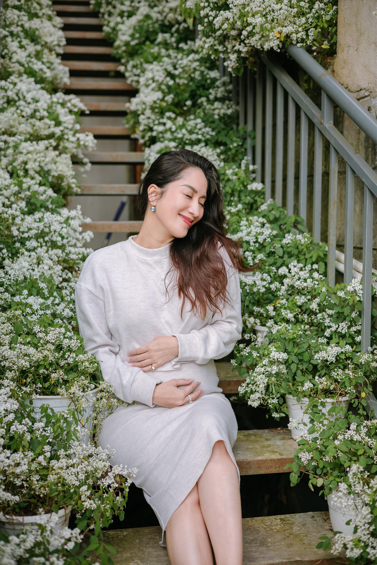 Phan Hiển- Khánh Thi ngọt ngào sinh nhật gia đình