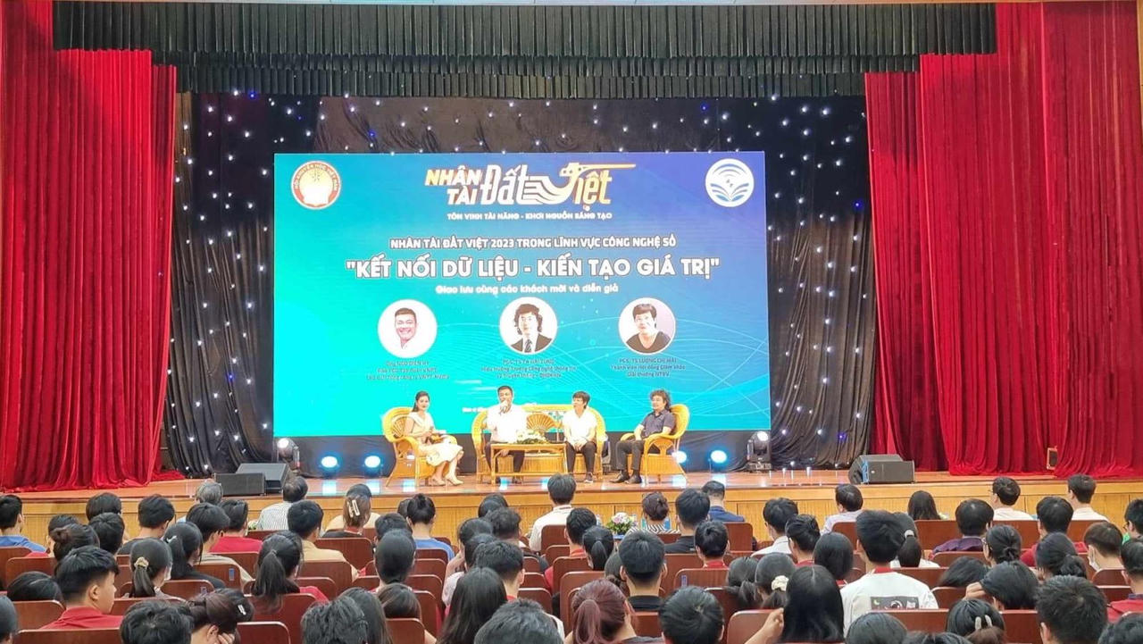 Giải thưởng Nhân tài Đất Việt góp phần thực hành chuyển đổi số trong toàn dân