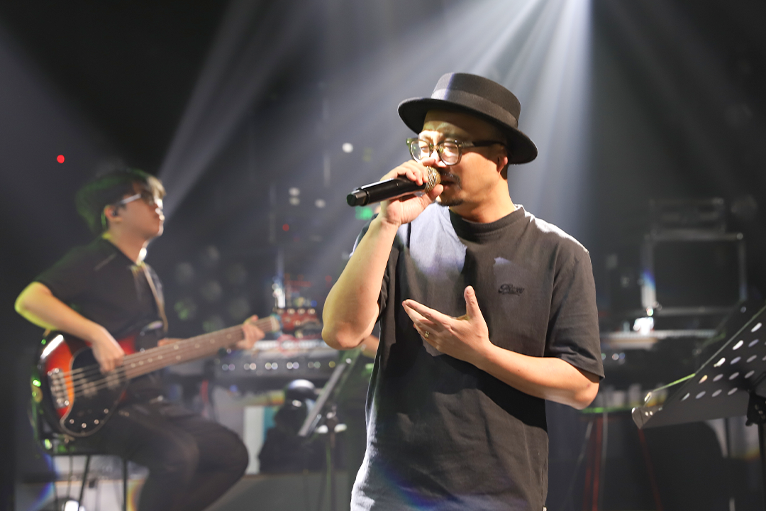 'Giao lộ thời gian' gợi lại các ca khúc 'vang bóng một thời'