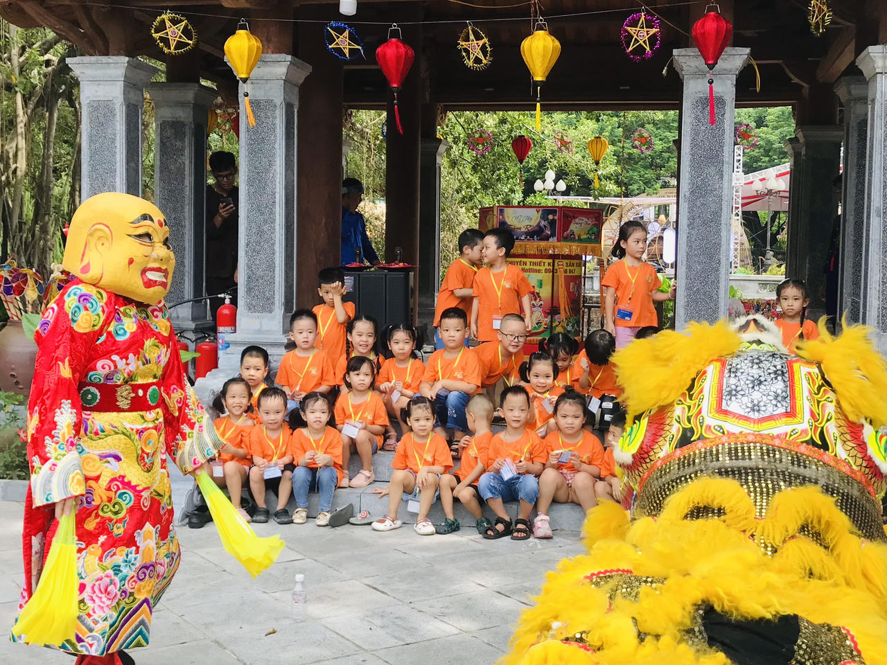 Trải nghiệm giáo dục di sản "Ký ức mùa trăng" tại Văn Miếu