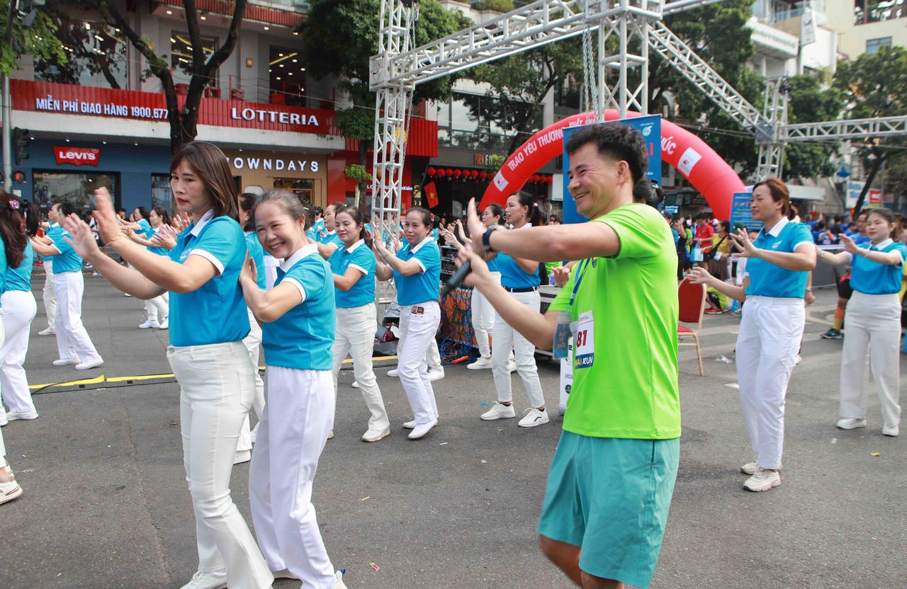 1000 vận động viên tham gia chạy gây quỹ hỗ trợ trẻ em mồ côi, ảnh hưởng bởi TNGT