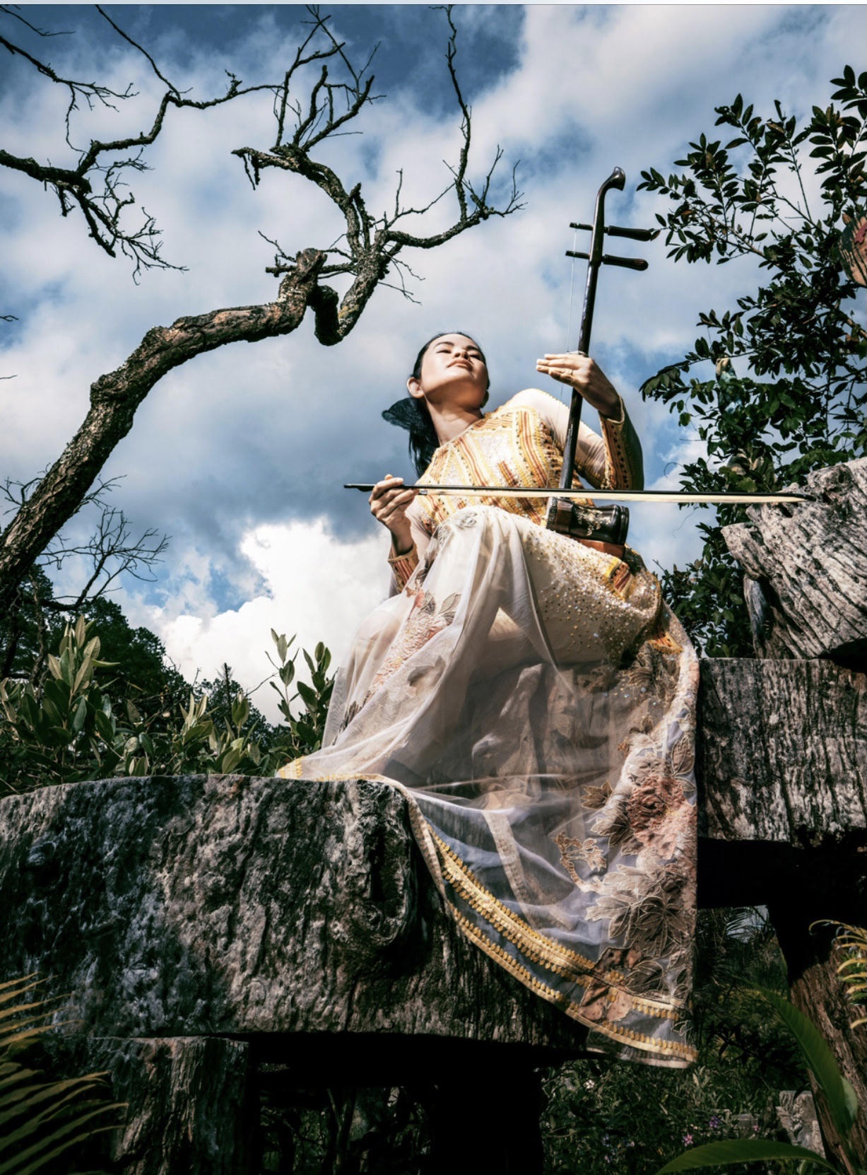 “Lắng” cùng đàn nhị réo rắt trong khu rừng già Tây Bắc