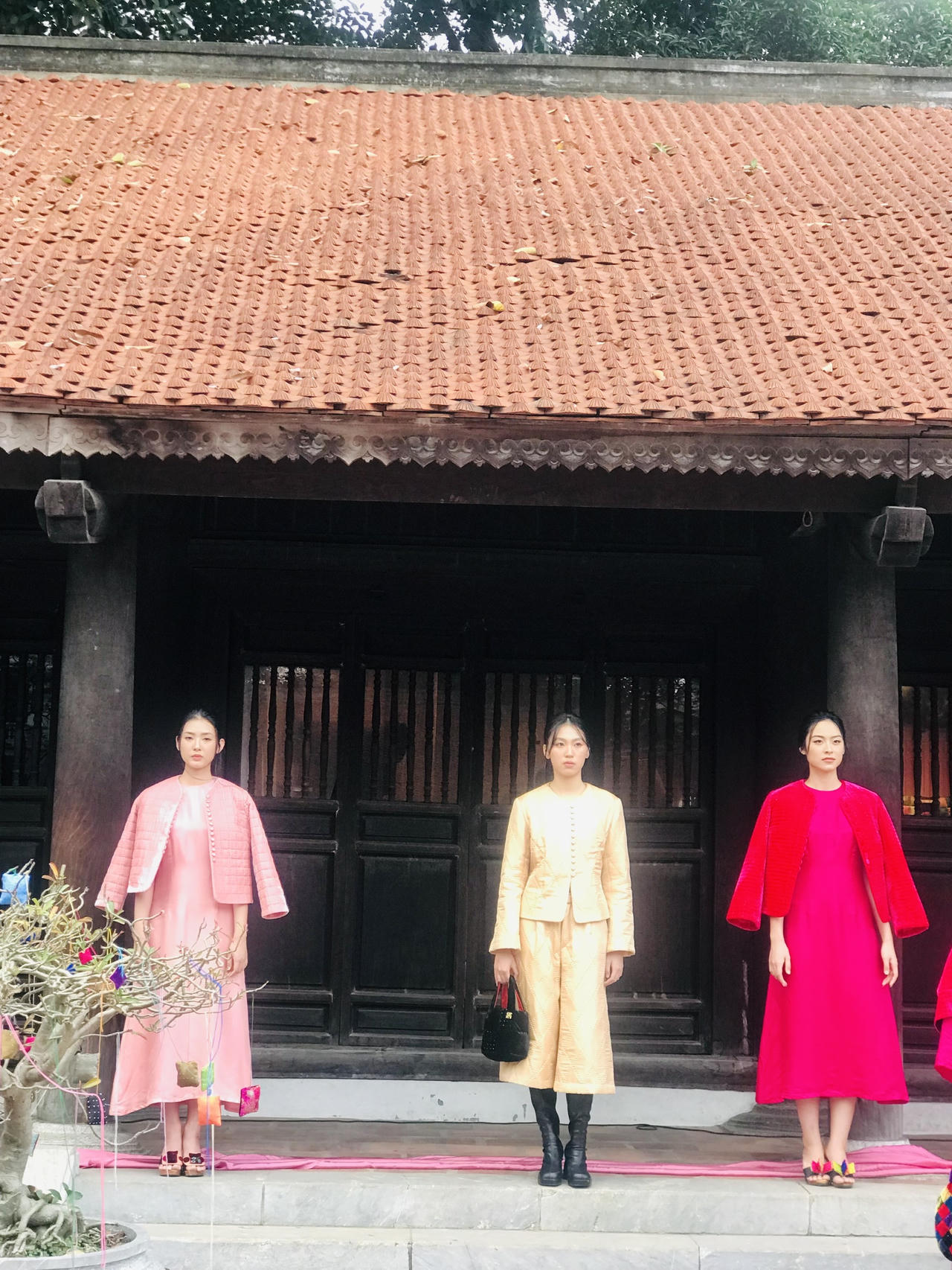 Gìn giữ vẻ đẹp truyền thống của áo chần bông