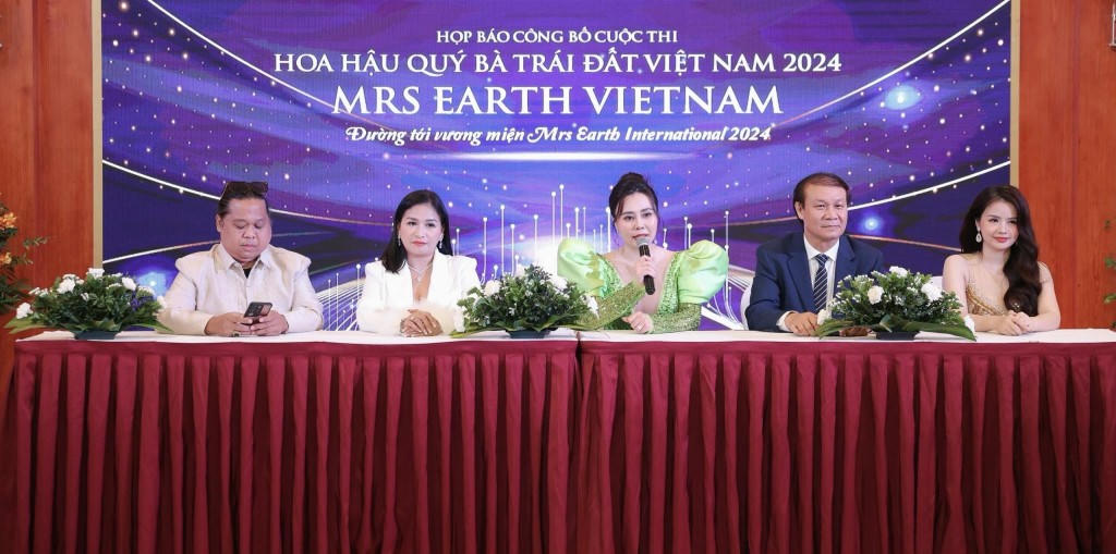 Cuộc thi "Mrs Earth - Hoa hậu Quý bà Trái đất” với thông điệp bảo vệ môi trường xanh