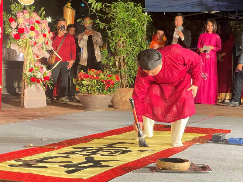 Khai mạc Hội chữ xuân Giáp Thìn