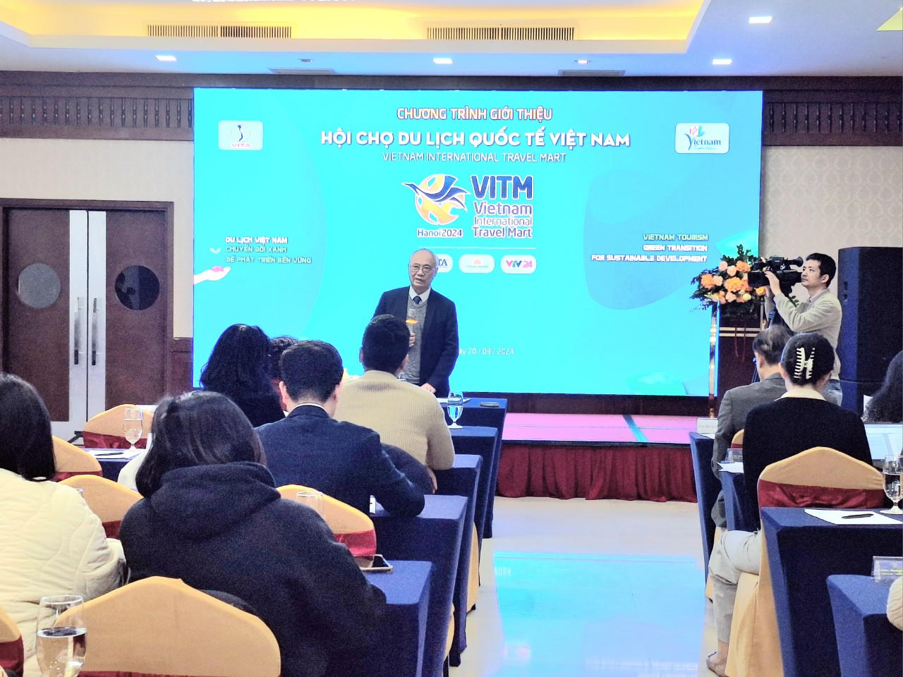 'Du lịch Việt Nam - Chuyển đổi xanh để phát triển bền vững'