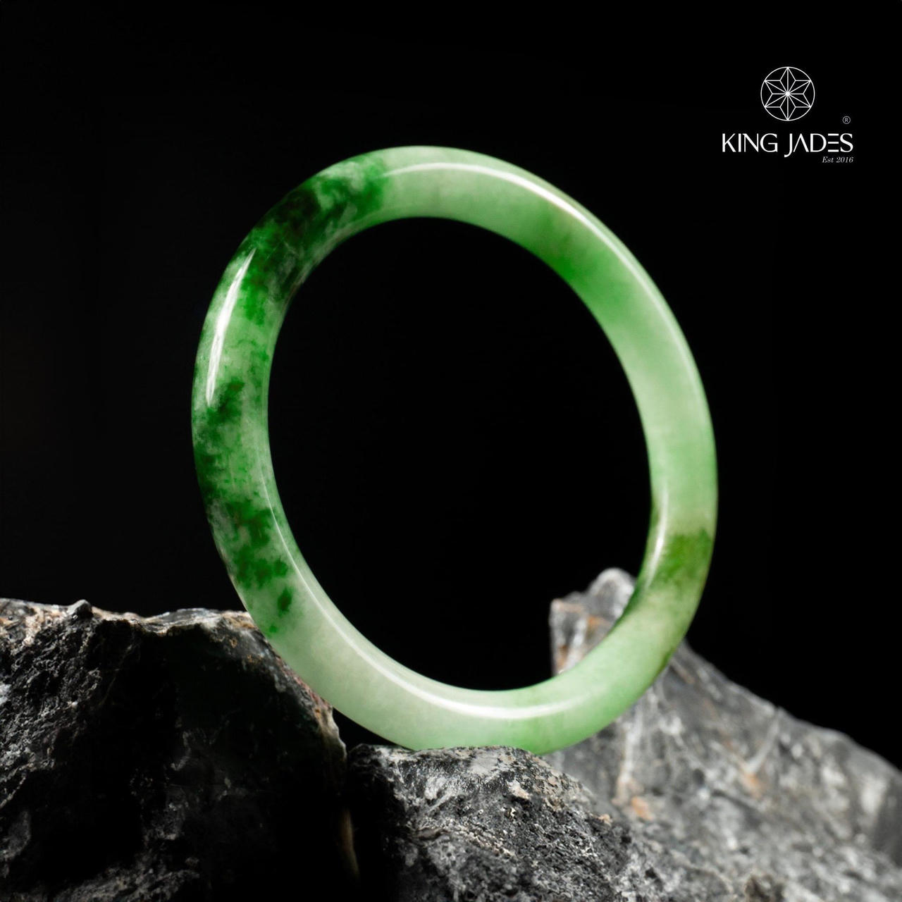 Trang sức ngọc KING JADES: Mang lại năng lực tích cực và bình an đến mọi người