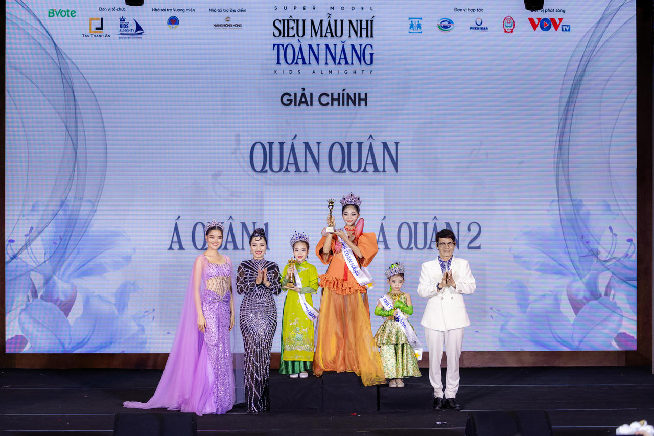 Bé Nguyễn Diệp Chi trở thành Quán quân "Siêu mẫu nhí toàn năng 2024"