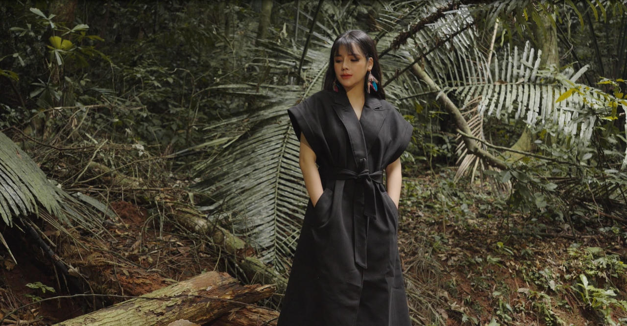 “Thần tượng Bolero” Tô Ngọc Hà chìm đắm sắc màu Hà Nội