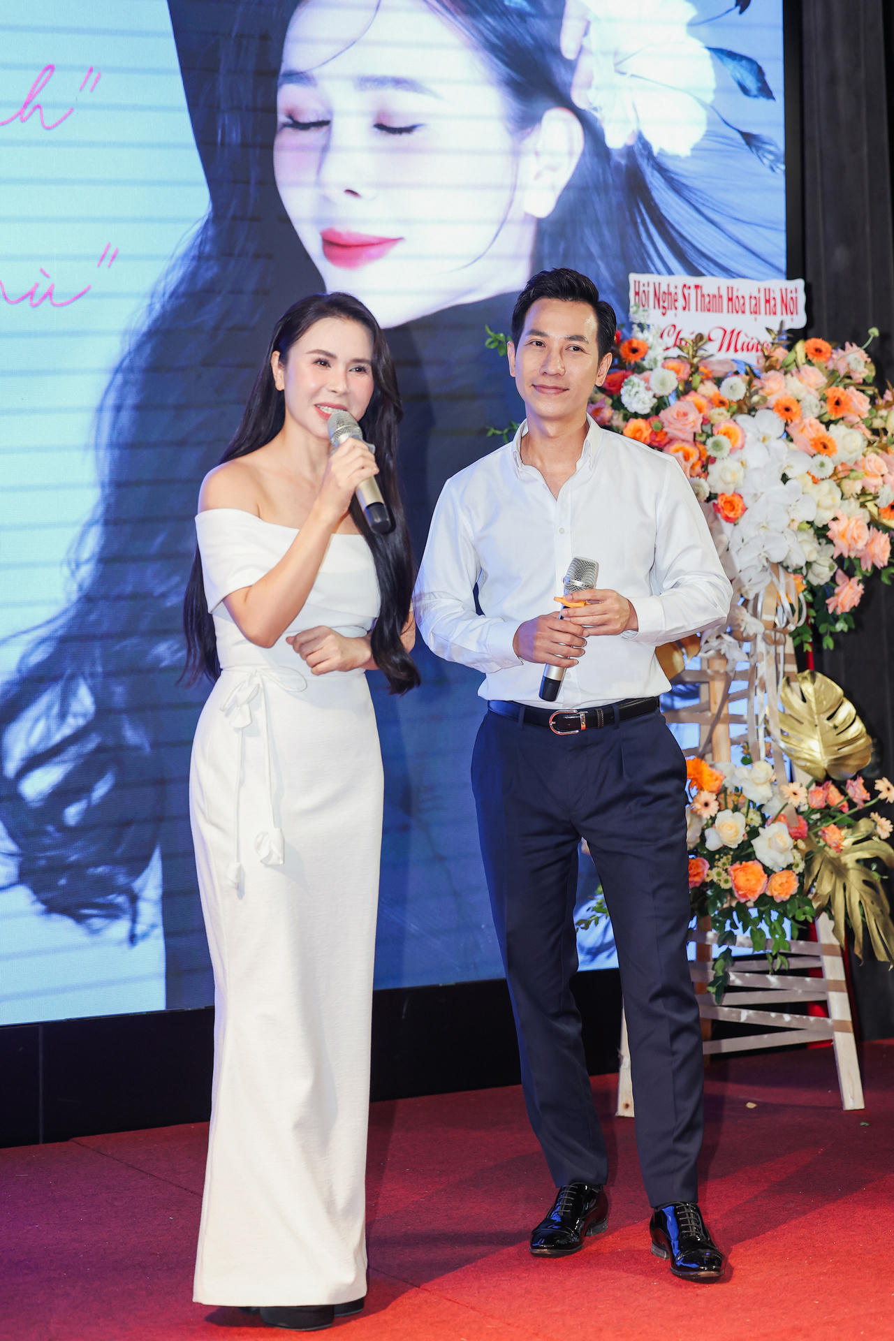 Ca sĩ Thu Hường hát bằng sự chân thành