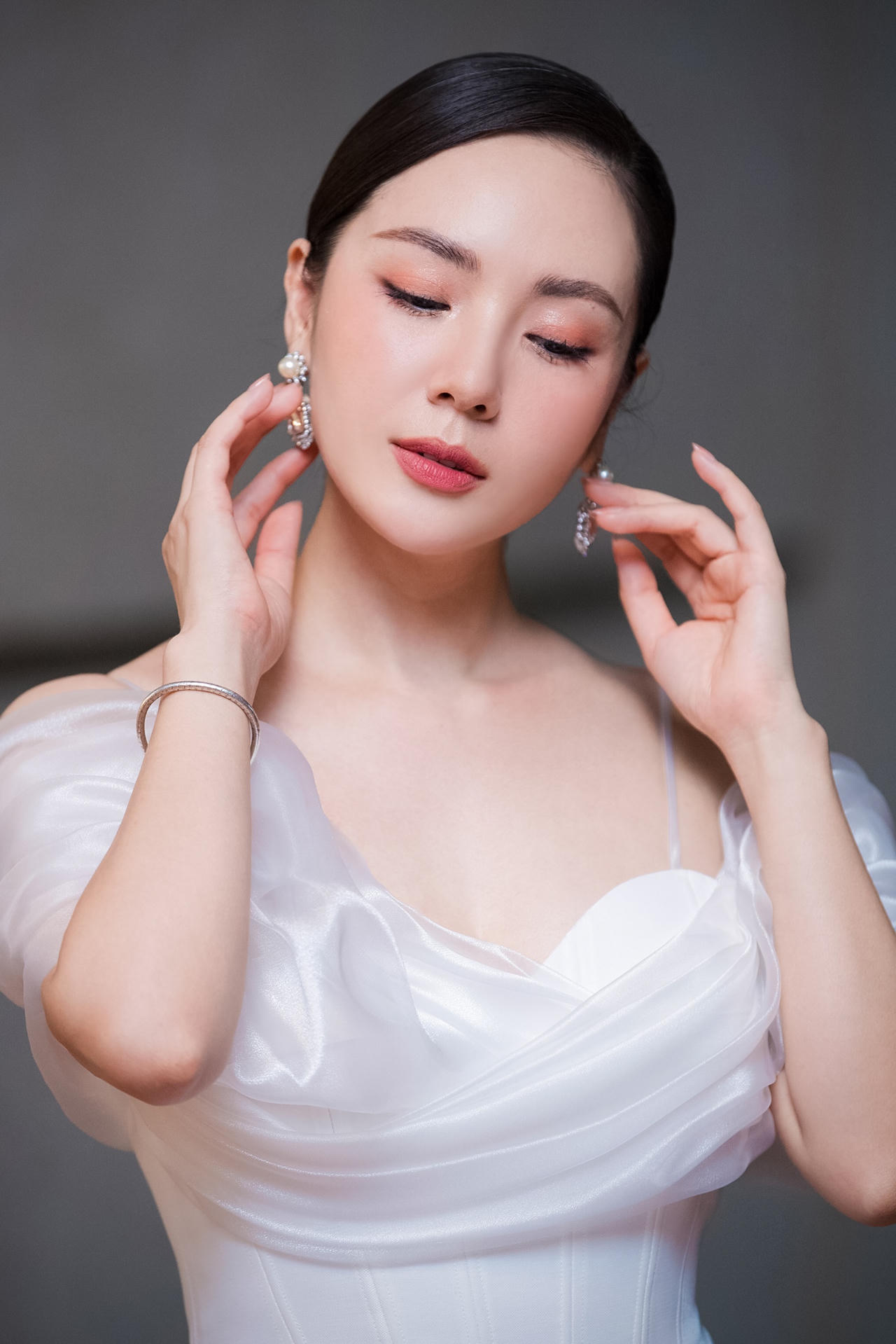 Thưởng thức 'Giao lộ thời gian' giữa vịnh Hạ Long