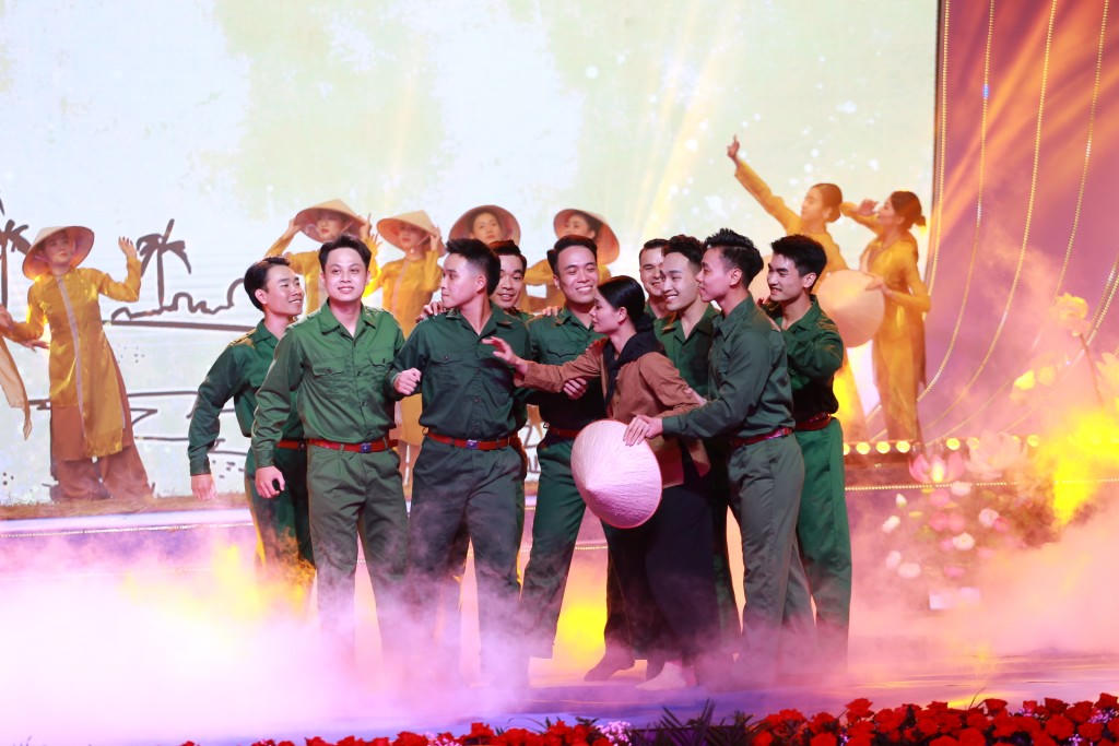 Rưng rưng khi “Trở về bên mẹ”