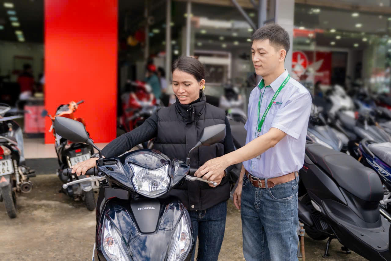 FE CREDIT và nỗ lực bứt tốc trên đường đua vay mua xe máy