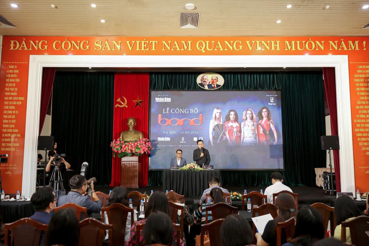 'Bond live in Vietnam' dành toàn bộ số tiền bán vé để ủng hộ đồng bào bị thiên tai