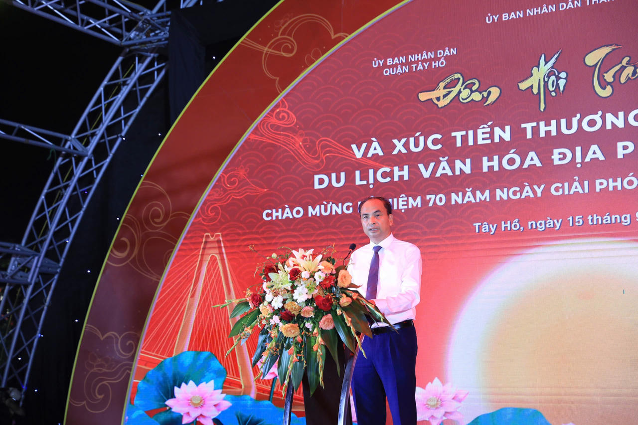 Thưởng lãm không gian Tết Trung thu xưa tại 'Đêm hội Trăng rằm'