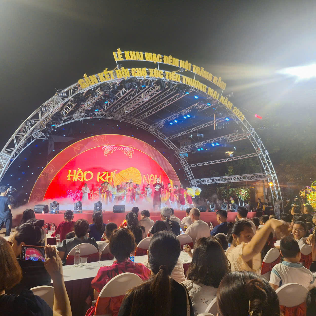 Thưởng lãm không gian Tết Trung thu xưa tại 'Đêm hội Trăng rằm'