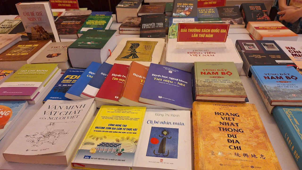 Giải thưởng Sách Quốc gia năm 2024 - Tôn vinh 58 bộ sách đặc sắc trên các lĩnh vực