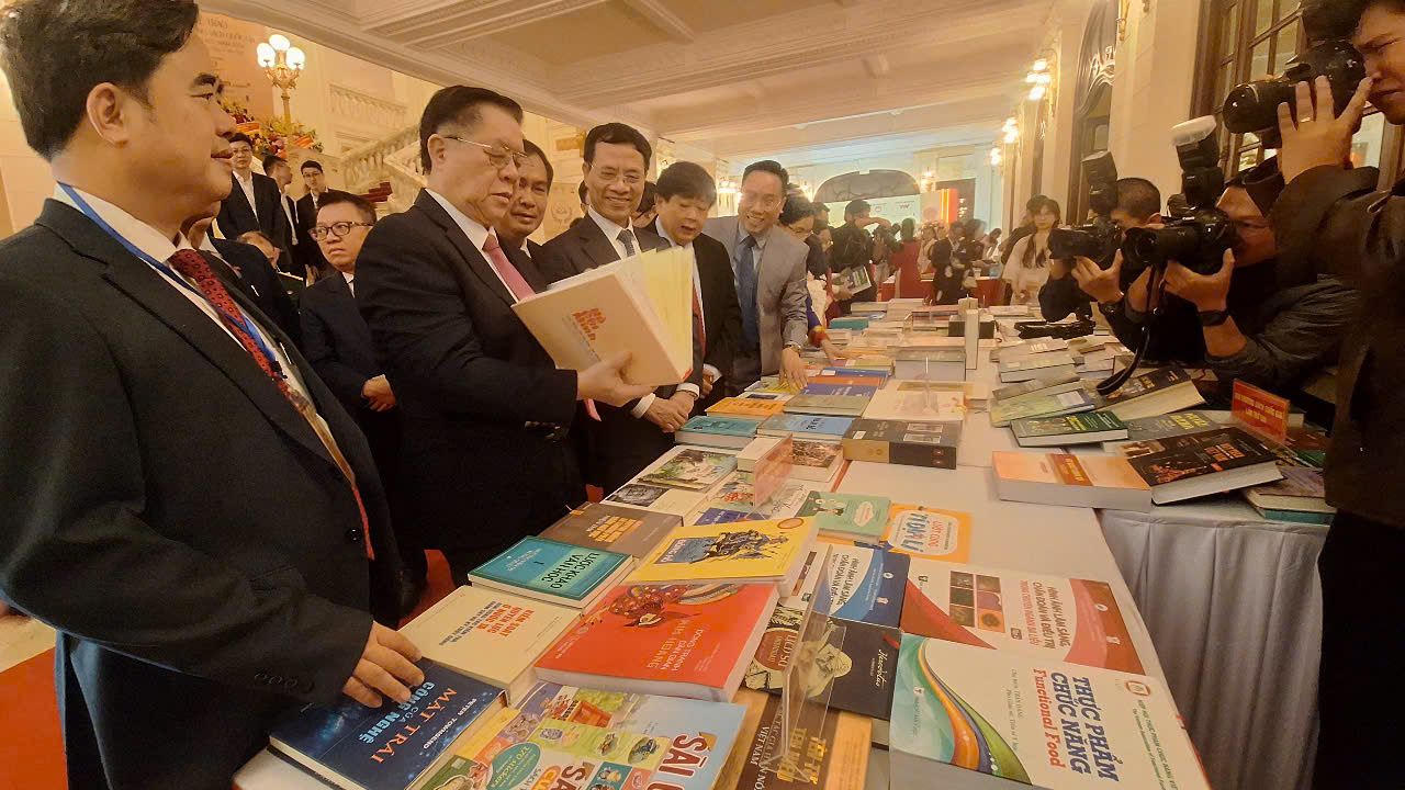 Giải thưởng Sách Quốc gia năm 2024 - Tôn vinh 58 bộ sách đặc sắc trên các lĩnh vực