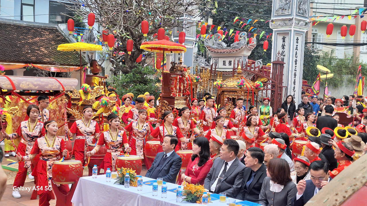 Lễ rước kiệu Thánh tại ngôi làng niên đại hơn nghìn năm tuổi đất Kinh kỳ