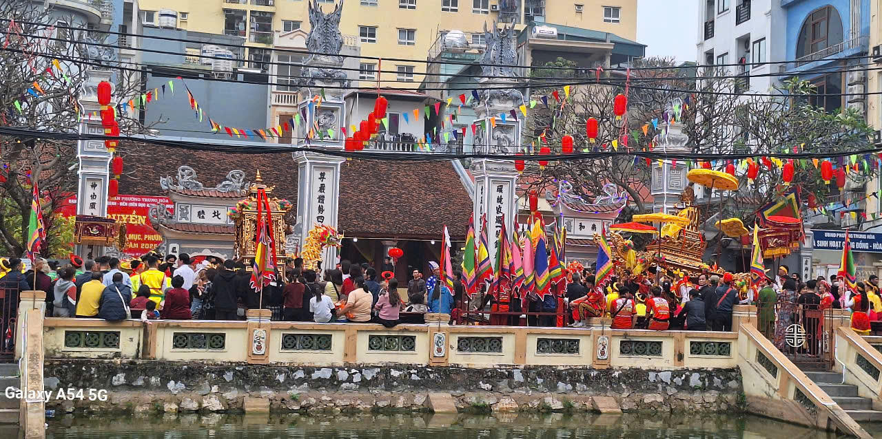 Lễ rước kiệu Thánh tại ngôi làng niên đại hơn nghìn năm tuổi đất Kinh kỳ