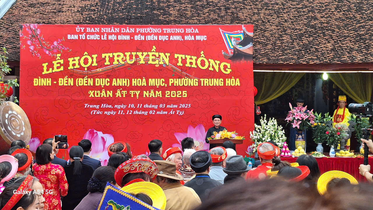 Lễ rước kiệu Thánh tại ngôi làng niên đại hơn nghìn năm tuổi đất Kinh kỳ