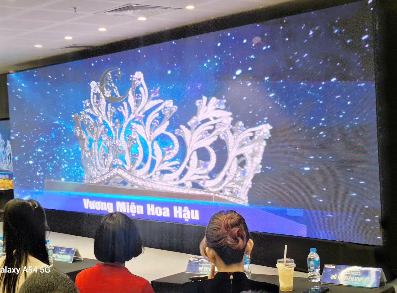 “Hoa hậu Trăng khuyết 2025” - Hành trình từ trái tim đến trái tim