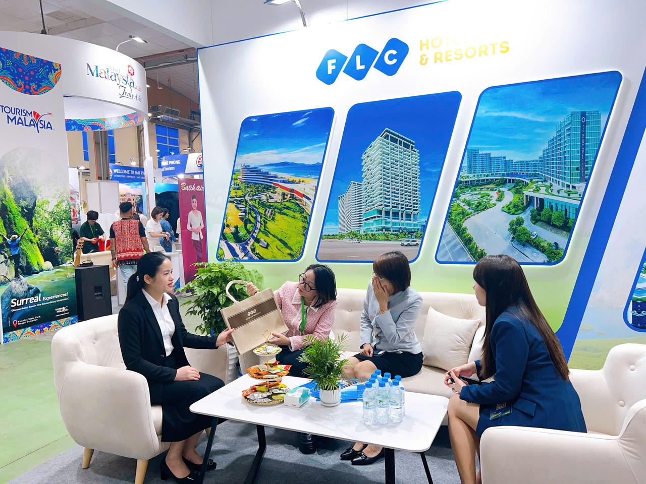 Khai mạc Hội chợ Du lịch quốc tế Việt Nam - VITM Hà Nội 2025