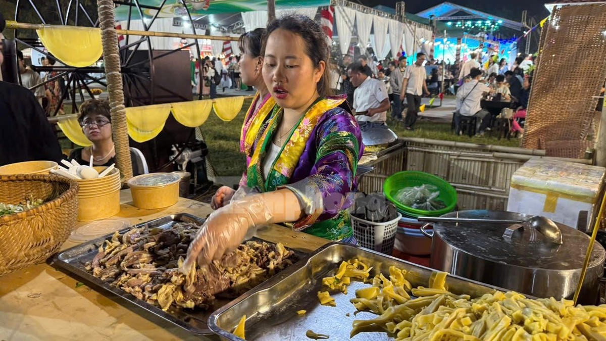 Thưởng thức phở 3 miền Bắc- Trung- Nam tại Festival Phở 2025